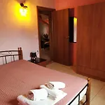 Noufara *