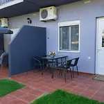 Noufara *