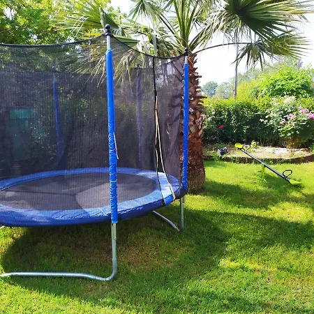 Noufara Apartman Néa Meságkala