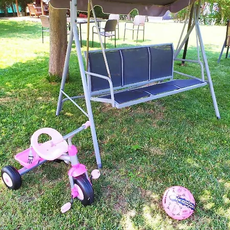 Noufara アパート Néa Meságkala