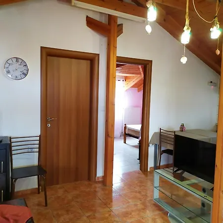 Noufara Apartman Néa Meságkala