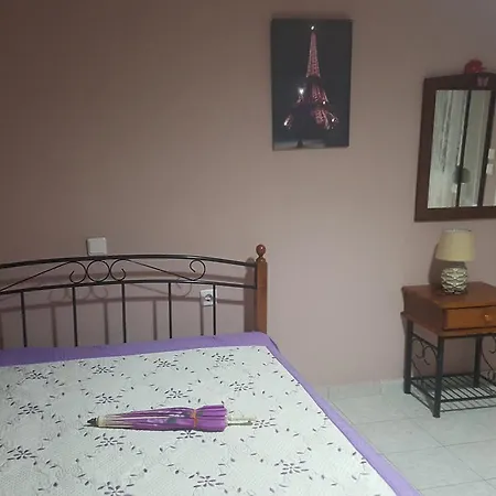 Noufara شقة *