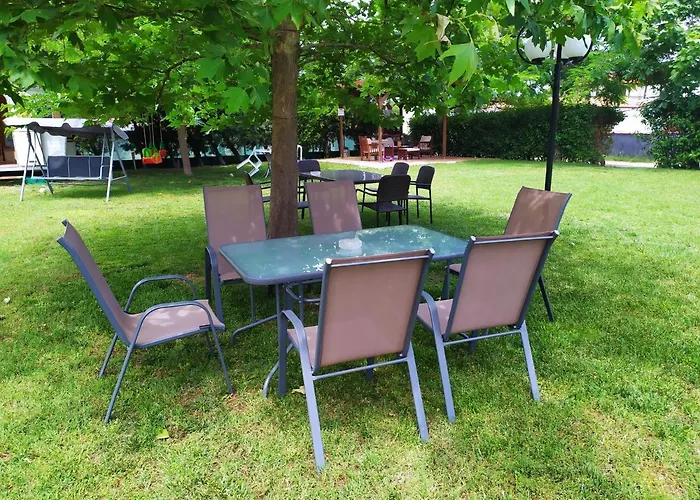 Noufara Apartman Néa Meságkala