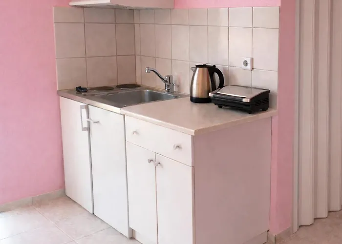Noufara Apartman Néa Meságkala